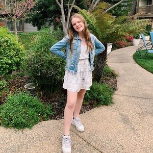 Meet your Posher, Dalya